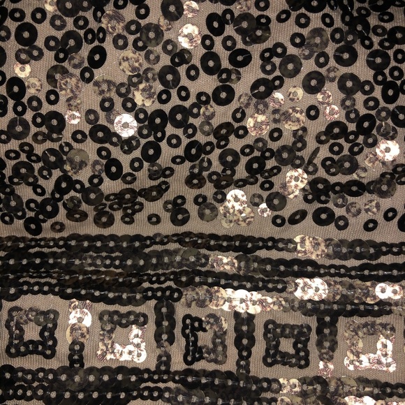 Gold sequin express mini skirt - Picture 2 of 3